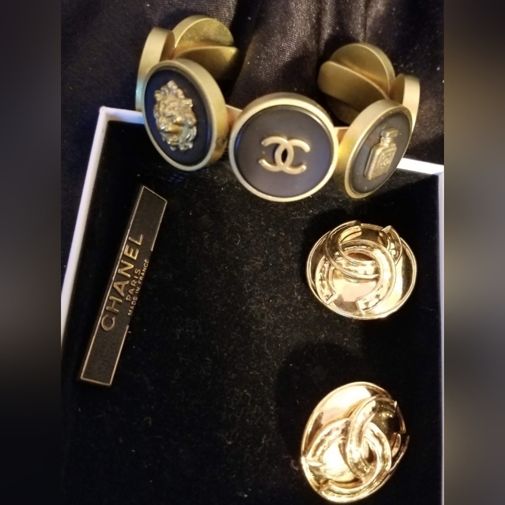 COMING SOON RARE & OR VINTAGE CHANEL , BALLY , LOUIS VUITTON , GUCCI & ETRO...